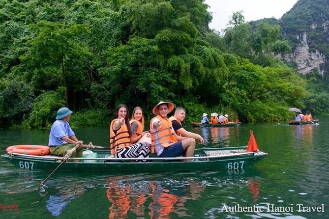 1 Day Luxury Ninh Binh Tour with Many Options From Hanoi - Choosing between Hoa Lu and Bai Dinh