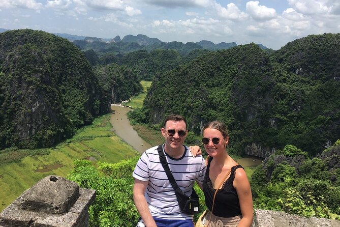 1 Day Luxury Tour in Bai Dinh, Trang An and Mua Cave From Hanoi - Lunch and a taste of Ninh Binh
