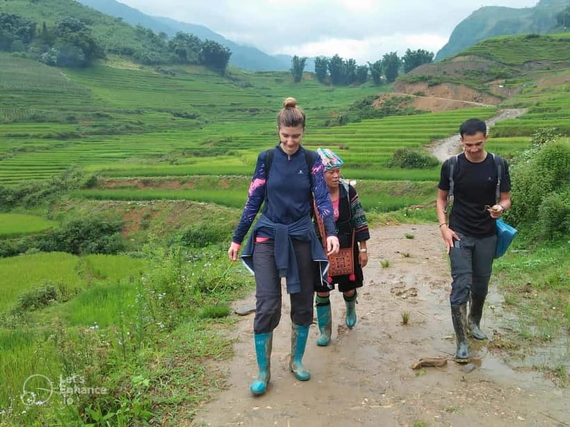 1-Day Sapa Long Trek - Rice Field Terrace, Ethnic Culture - 9:00 AM: Leaving Sapa for the Fansipan view