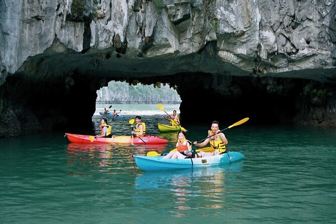 1 Day Tour to Halong Bay Cruise from 3 - 5 star Cruise & Transfer - Inside Sung Sot Cave