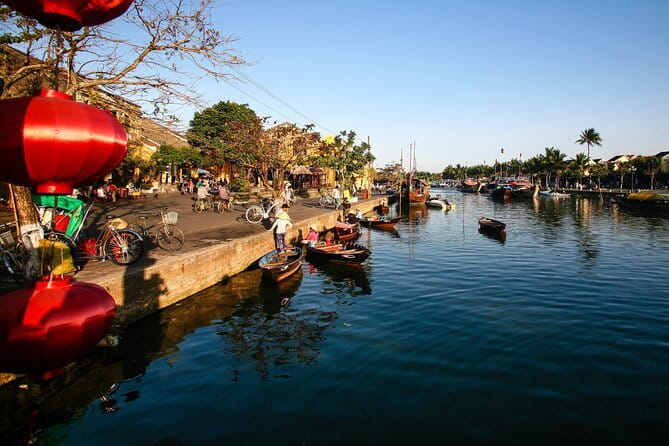 10-Day Vietnam Itinerary | Discover Vietnam’s top attractions - Day 3: Sunrise on the bay and Hanoi after dark
