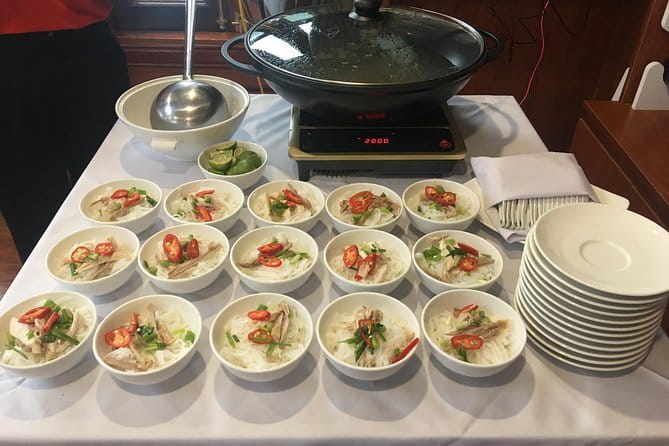 2-Day Cruise to Halong Bay and Lan Ha Bay on Calypso Cruises - Service, communication, and group size