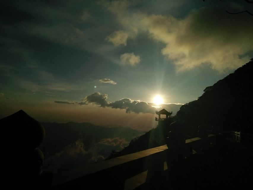 2-Day Fansipan Mountain Trek - Indochina's Highest Peak - The descent is where tired legs matter