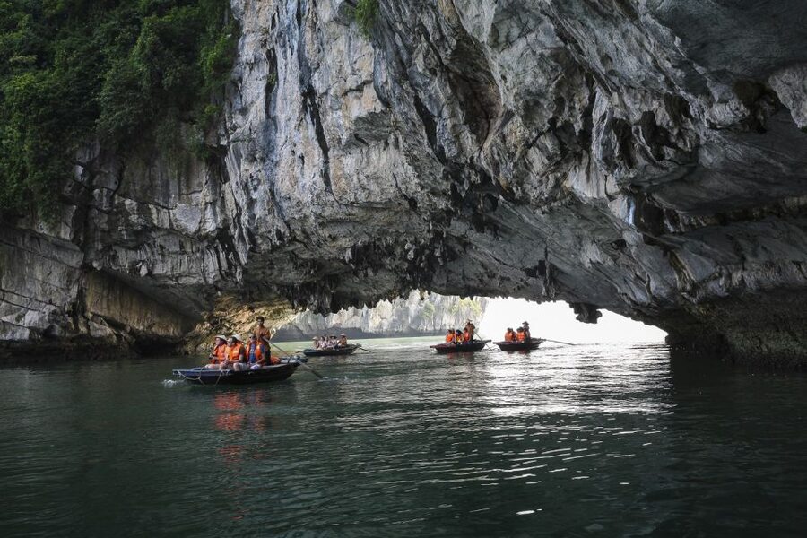 2-Day Ha Noi - Ninh Binh - Ha Long Bay Highlights Tour - Sung Sot Cave, Ha Long Bay’s grand showpiece