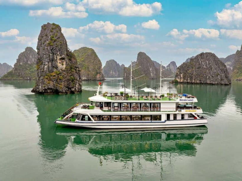 2-Day: Hanoi - Ninh Binh - Halong Bay Luxury Cruise - Cycling or village time before lunch