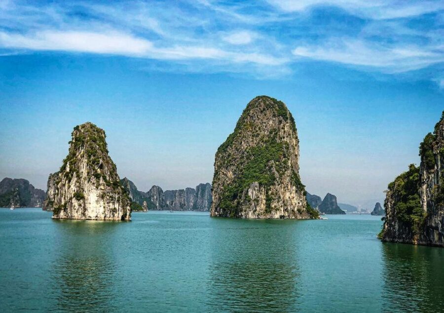 2-Day: Hanoi - Ninh Binh - Halong Bay Luxury Cruise - Lunch beside Ha Long Bay’s famous formations