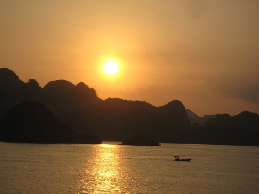 2-Day: Hanoi - Ninh Binh - Halong Bay Luxury Cruise - Sung Sot Cave, Ha Long Bay’s grand interior