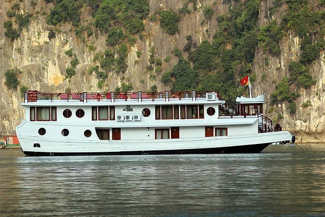 2-Day Oriental Sails Junk Cruise of Halong Bay - What $349 buys you on a two-day junk cruise