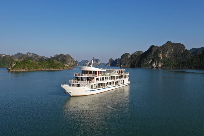 2 Days Ha long Sapphire Cruise - Hanoi to Hai Phong: an early start that keeps things simple