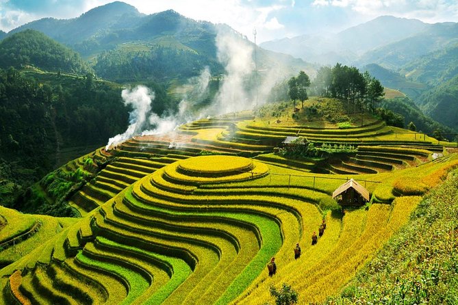 2-Night Sapa Tour with Fansipan Peak by Bus from Hanoi - First morning: breakfast, a short rest, then the valley walk