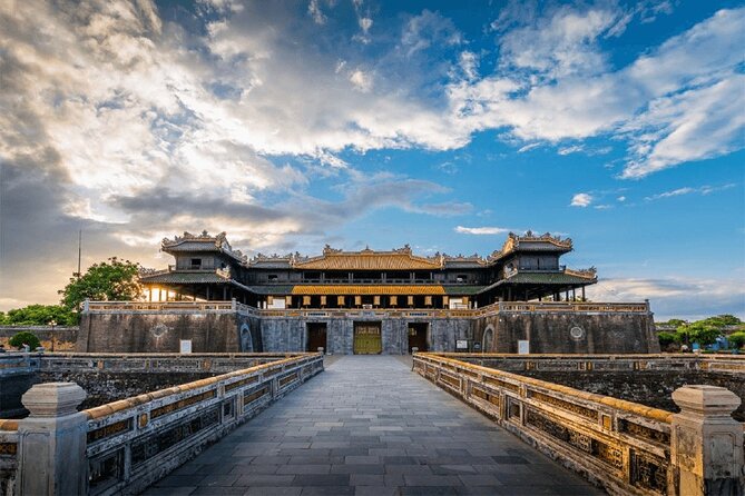 20-Day Vietnam Itinerary | Discovery and Beach Relaxation - What $1,699 Covers Across 20 Days