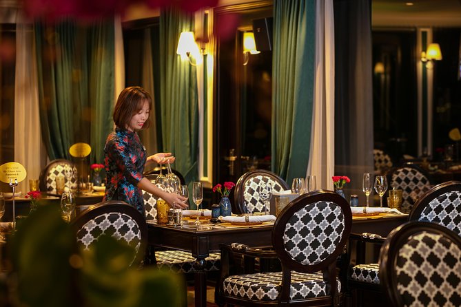2Days-1Night Halong Bay Luxury Genesis Regal Cruises - Sunset, dinner, and the value of staying aboard