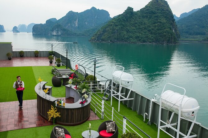 3-day Explore Halong Bay and Lan Ha Bay from Hanoi by Boat - Ba Ham Lake and a second evening at sea