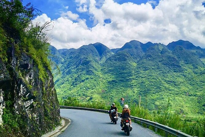 3-Day Ha Giang Loop Tour from Ha Noi and Return - Day one: Hanoi to Ha Giang and the first mountain roads