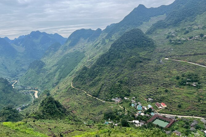 3-Day Ha Giang Loop Tour (small group with easy rider) - Day 1: From Km0 to Quan Ba and quiet Du Gia