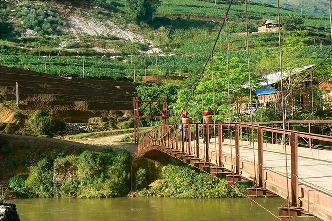 3-Day Trekking Adventure of Sapa from Hanoi - Stay Ta Van Village - Day one: Y Linh Ho to Ta Van