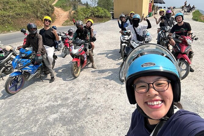 3 Days All Inclusive Strawberry Ha Giang Small Group Tour - Day one: Bac Sum Slope to a Yen Minh homestay