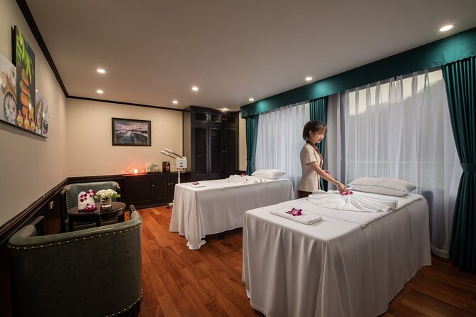 3D2N Luxury HaLong Bay with Aspira Cruise: kayak, Cat Ba island - Cat Ba Island and Viet Hai village