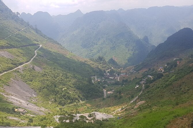 4 Days 3 Nights Ha Giang Easy Driving Motorbike Tours - The easy rider arrangement and safety