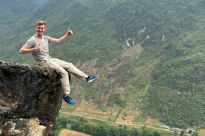 4D3N loop tour with Easyrider 150cc (small group + private rooms) - Day two, mountain roads, markets, and Meo Vac