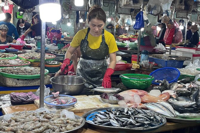 5 Dishes Cooking Class with Market Trip in Da Nang - A class built around eating together