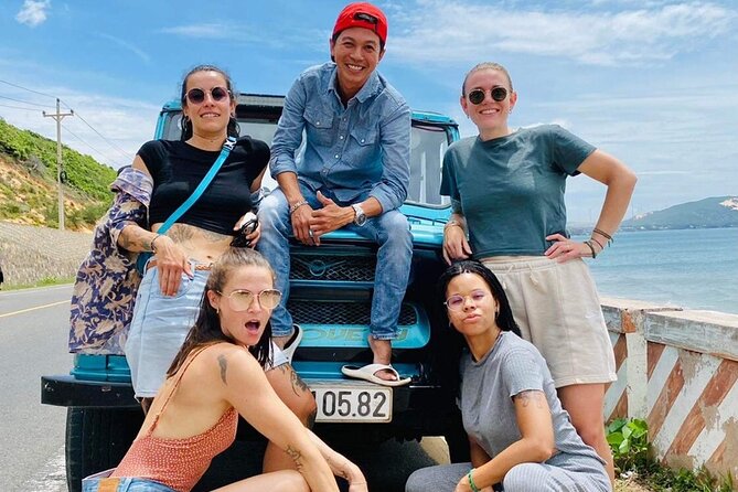 5-Hour Sunrise or Sunset Jeep Tour from Mui Ne Beach Town - Jeep photos and the ocean viewpoint