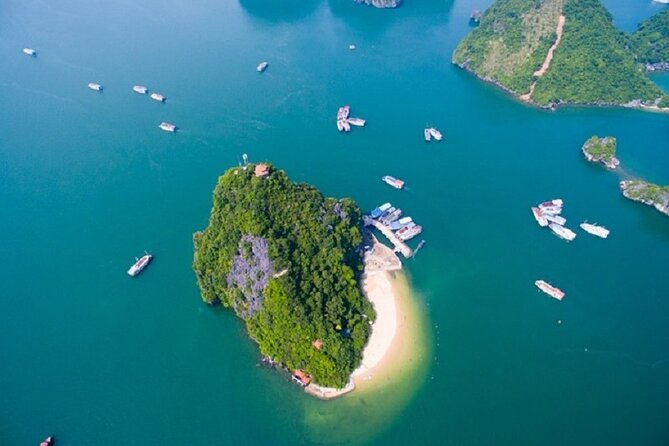 6 Hour Cruise in Hanoi - Kayaking or taking a bamboo boat through Luon Cave