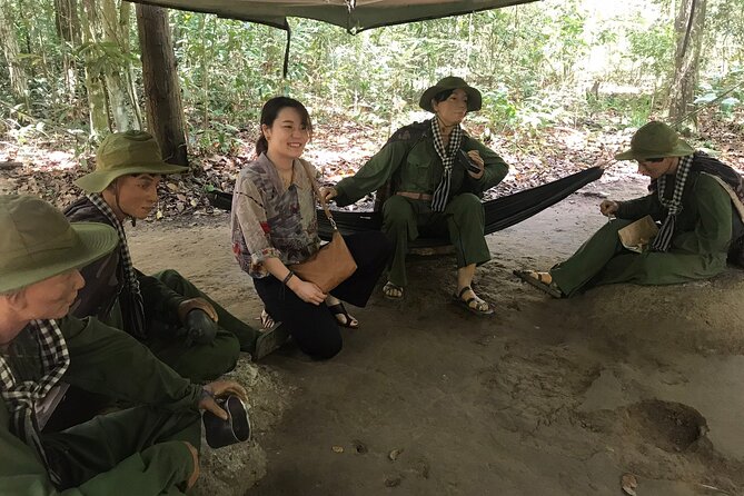 6 Hours Historical Tour in Cu Chi Tunnel with Free Snack - Seeing the traps and hidden entrances