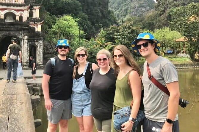 9-Day Vietnam Tour | Explore the North and Central | Top Packages - Days 5 and 6: A night on Lan Ha Bay
