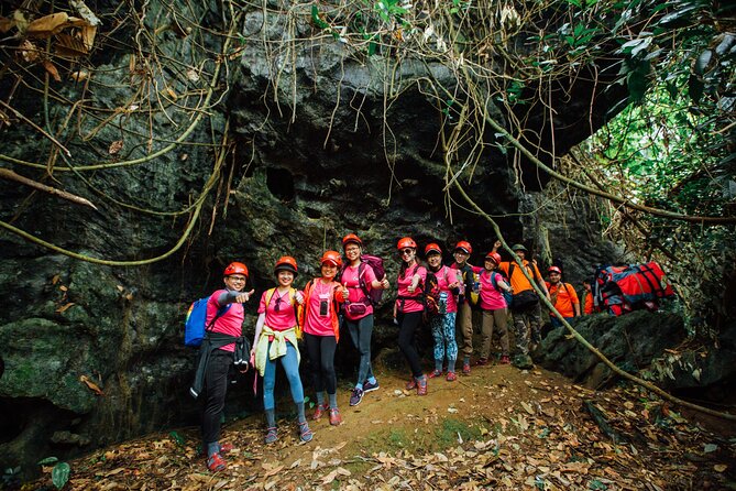 Abandoned Valley Adventure - E Cave & Golden Cave - 1D - Lunch and an hour of water games