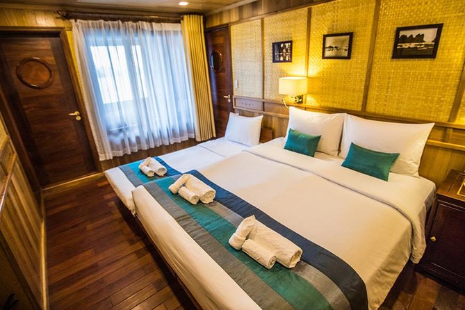 All inclusive Bhaya 2-Day Halong Bay Tour - Cooking class, dinner, and squid fishing after dark