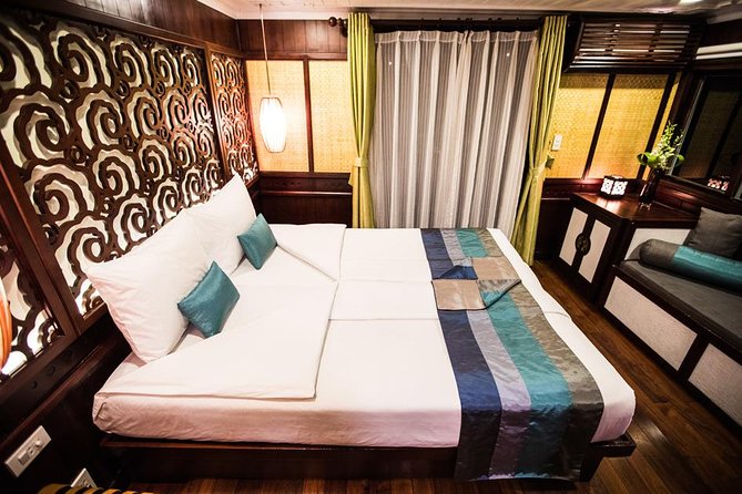 All inclusive Bhaya 2-Day Halong Bay Tour - Day one: boarding and settling into the bay