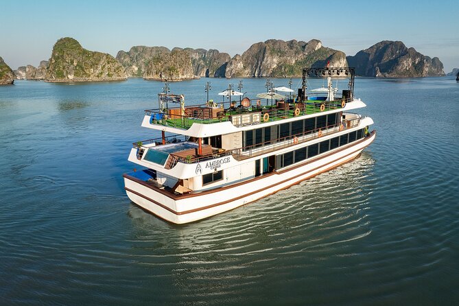 All Inclusive Cruise Tour at Halong Bay - Guides and the human side of the trip