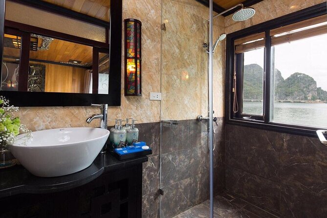 All-inclusive in Lan Ha Bay for 2Days 1 Night with many options - Morning views and Dark and Light Cave