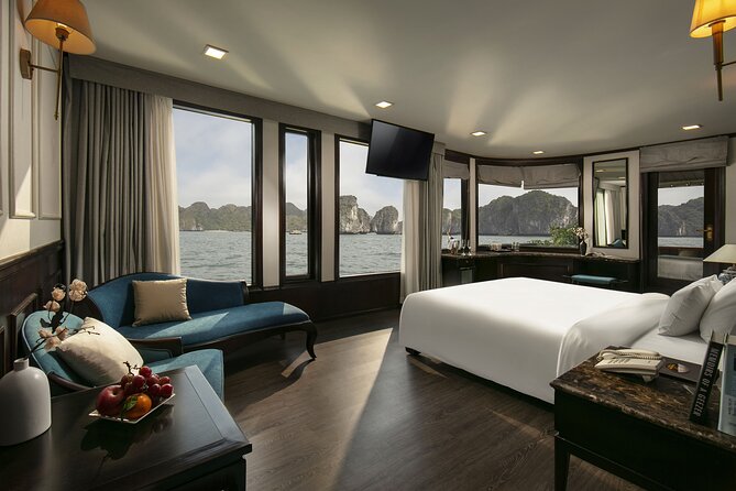 Amanda Cruise - Ha Long, Lan Ha Bay - All Inclusive 2D1N & 3D2N - Day one: lunch, limestone islands, and the first bay views