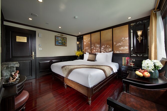 Athena Royal Cruise - Luxury Halong Bay Overnight Cruise 2D1N Tour - The early start and Luon Cave on day two