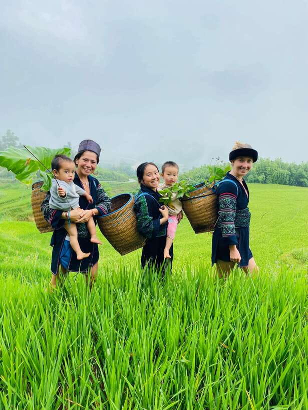 AUTHENIC 2D1N Trek & Bungalow Retreat with Dinh Hmong Family - A Hmong family lunch along the trail