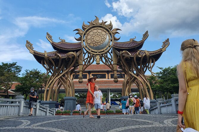 Ba Na Hills and Golden Bridge Private Tour - French Village and Fantastic Park