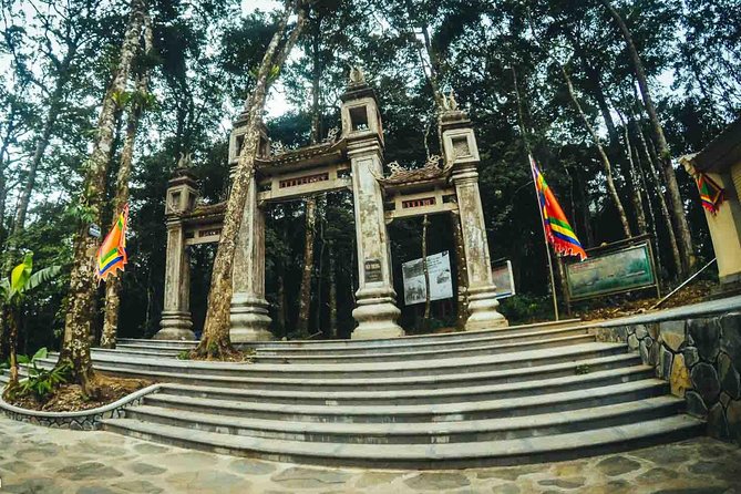 Ba Vi National Park Private Tour: Sightseeings & Jungle Hikking - The guide can shape the entire day