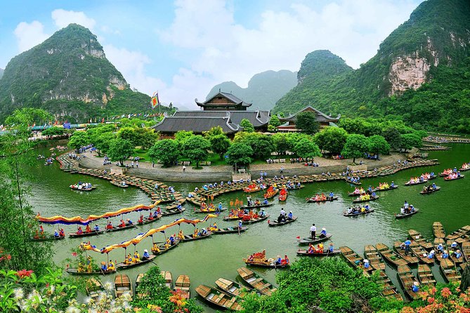 Bai Dinh, Trang An and Mua Cave Day Trip from Hanoi - Mua Cave and the 500-step climb