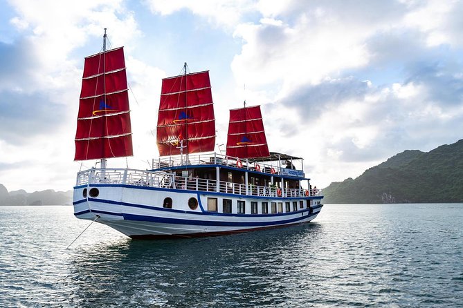 Bai Tu Long Luxury Day Cruise - Fishing Village, Kayak - Why Bai Tu Long makes this cruise different