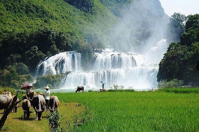 Ban Gioc Waterfall 2 Days 1 Night From Hanoi - The scenery beyond the waterfall