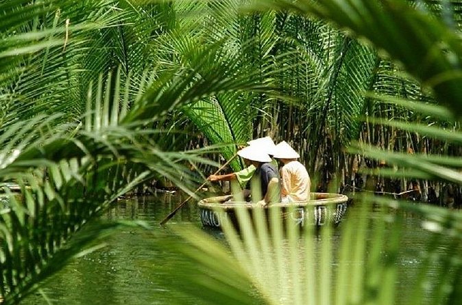 Basket Boat Tour from Da Nang/HoiAn by Lunch & Cafe Class Private - Cao Lau lunch with a host family