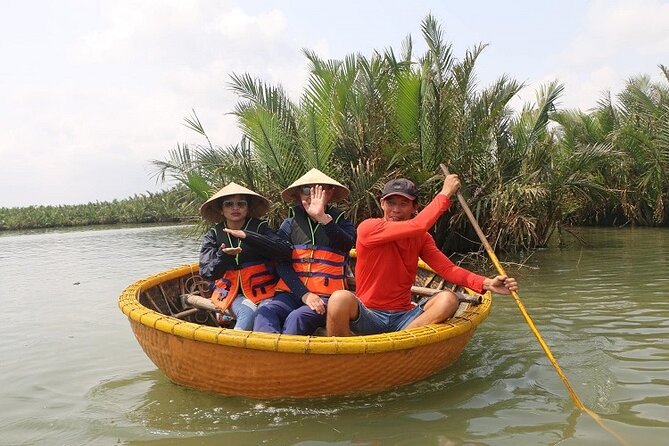 Basket Boat Tour from Da Nang/HoiAn by Lunch & Cafe Class Private - Free time in Hoi An Old Town