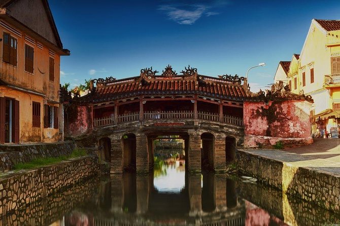 Basket Boat Tour, Hoi An city, boat trip and lantern release - One hour at Hoi An Night Market