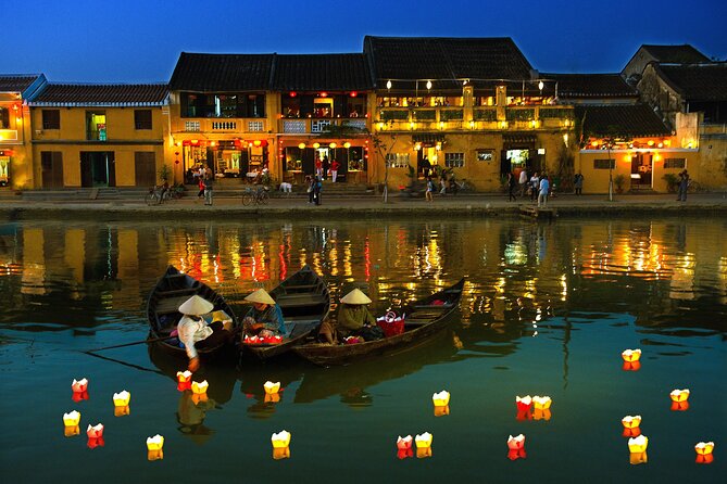 Basket Boat Tour, Hoi An city, boat trip and lantern release - How the group size affects the day