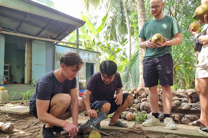 Ben Tre: Scooter, Culture, Sailboat and Mekong Food (Half Day) - How the four and a half hours are divided