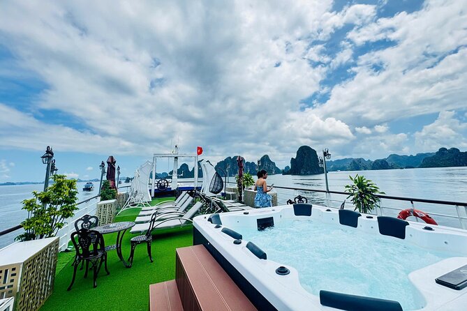 Best Value Ha Long bay 1 day - Lunch, kayak, swimming, transfer - Sung Sot Cave and its large chambers