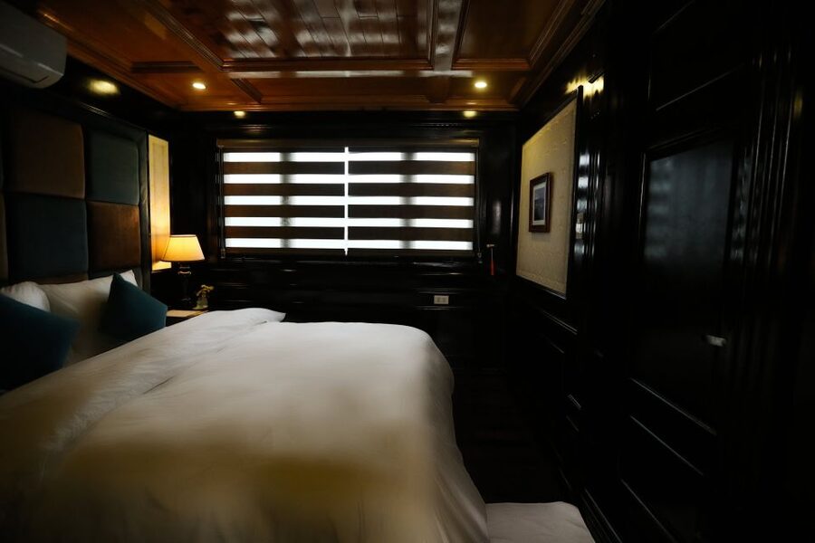 BestSeller - 2 Day 5-Star Overnight Cruise of Highest Safety - A quiet start at 7:00 on Day 2