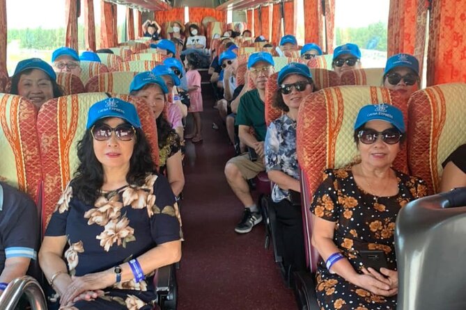 Bus Hanoi to Cat Ba Island with Cat Ba Express - The 10-minute speedboat crossing